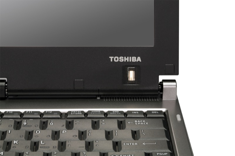 Illustration for article titled Toshiba Portege M700 Tablet Has Touchable Screen, LED Backlighting